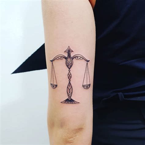 tatuaje del signo libra|Tatuaje de signo de libra